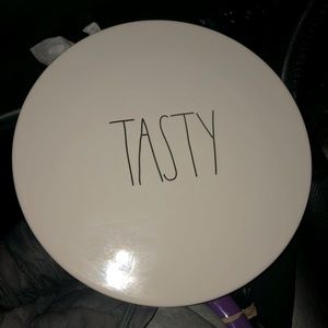 Rae Dunn Cake stand “tasty”